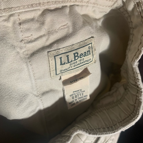 L.L. Bean Cargo Shorts - Picture 4 of 5
